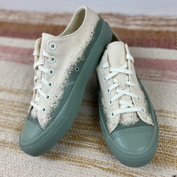 NWOT Royal Lo Spray Foxing Sneaker - Picture 7 of 10